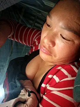 Snapshot of chipu06 chatting on 13, 12, 2025 chipu06 online show from 13, 12, 2025