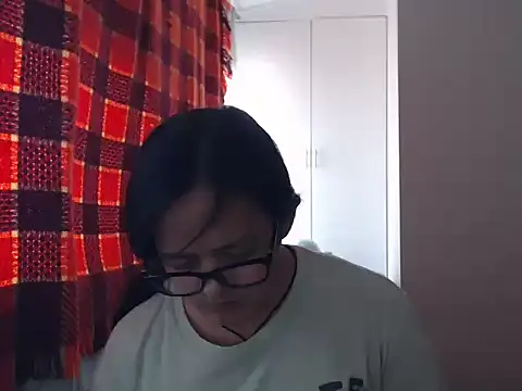 Snapshot of Kinkybela2025 chatting on 10, 4, 2026 Kinkybela2025 online show from 10, 4, 2026