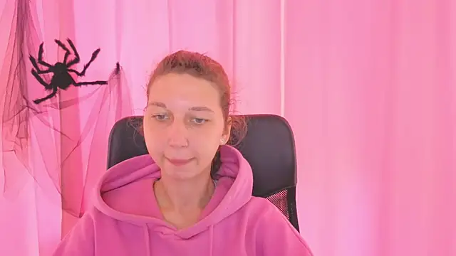 CuteEllii online show from 31, 10, 2025