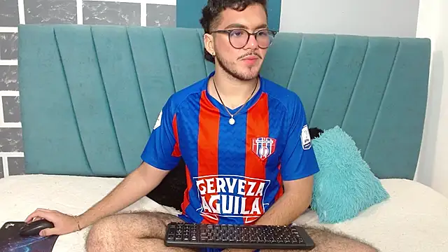 Zac Golden online show from 5, 12, 2025