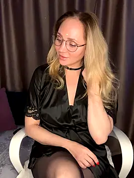 Drink me all up online show from 17, 11, 2025