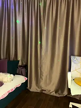 Drink me all up online show from 25, 11, 2025