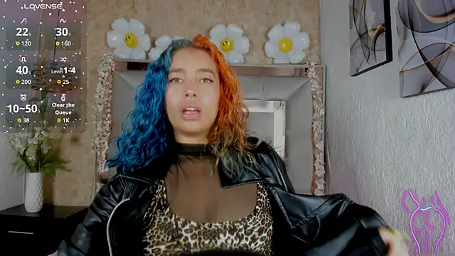 Snapshot of Cristall_ravven chatting on 20, 11, 2025 Cristall ravven online show from 20, 11, 2025