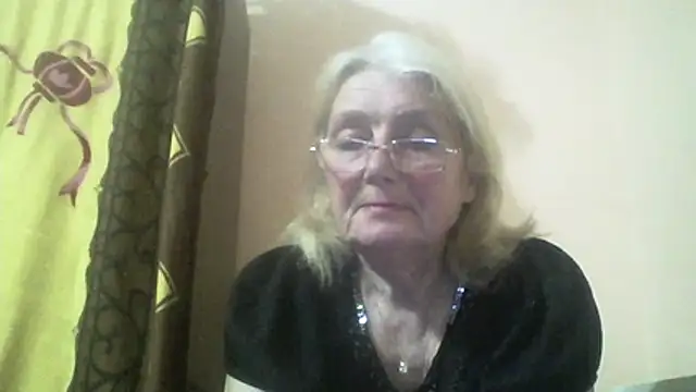 Snapshot of AmyLove353 chatting on 12, 3, 2026 AmyLove353 online show from 12, 3, 2026