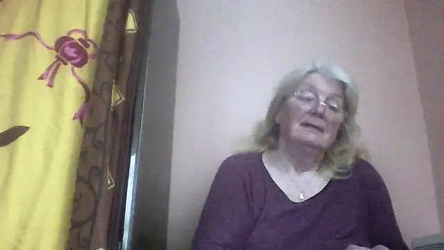 Snapshot of AmyLove353 chatting on 1, 4, 2026 AmyLove353 online show from 1, 4, 2026