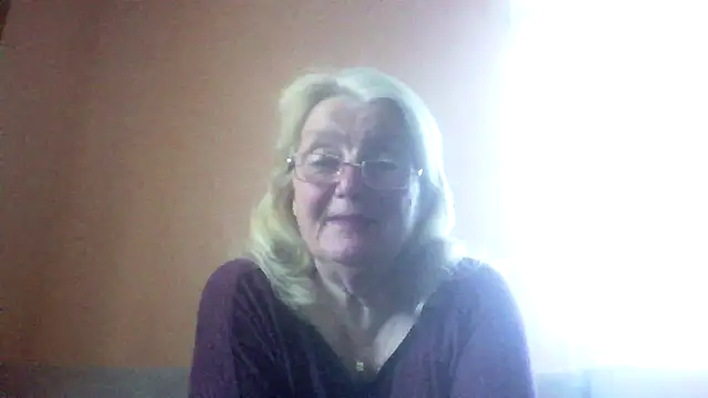 Snapshot of AmyLove353 chatting on 2, 5, 2026 AmyLove353 online show from 2, 5, 2026