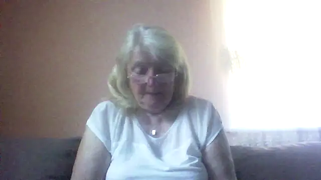 Snapshot of AmyLove353 chatting on 20, 5, 2026 AmyLove353 online show from 20, 5, 2026