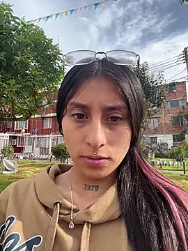 Snapshot of Violeet-Smith chatting on 2, 12, 2025 Violeet-Smith online show from 2, 12, 2025