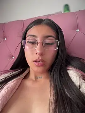 Violeet-Smith online show from 16, 3, 2026