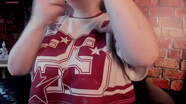 Snapshot of Danna_piink_ chatting on 11, 4, 2026 Danna piink online show from 11, 4, 2026