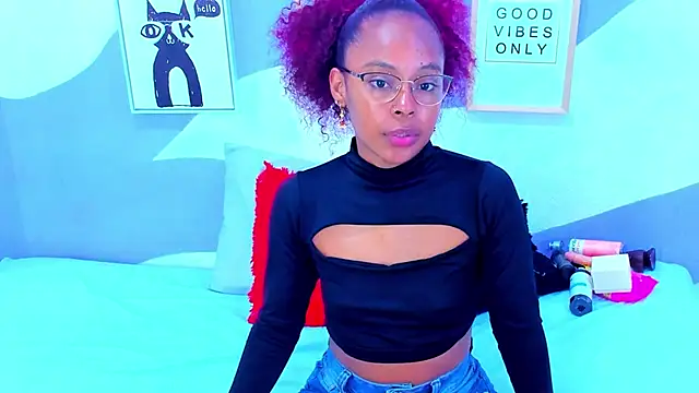 Snapshot of VIOLETA-28 chatting on 15, 12, 2025 VIOLETA-28 online show from 15, 12, 2025