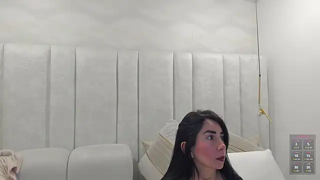 AnnieLove  online show from 10, 11, 2025