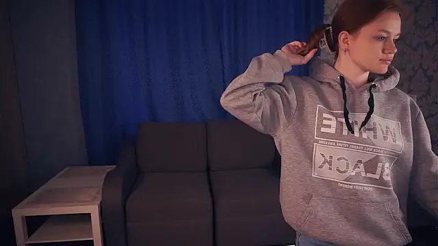 KarlynGow online show from 19, 11, 2025