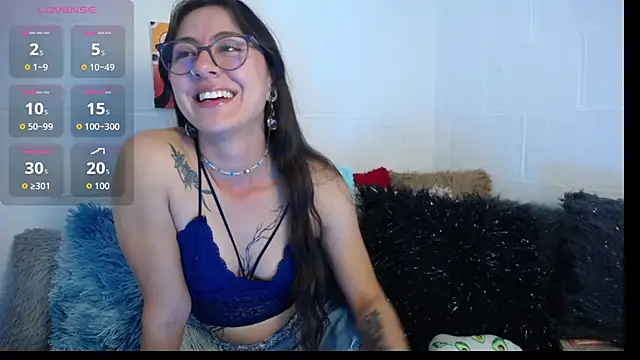 Snapshot of _IR1S_ chatting on 11, 4, 2026 IR1S online show from 11, 4, 2026