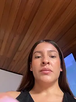 Snapshot of Talia_Bonet chatting on 12, 3, 2026 Talia Bonet online show from 12, 3, 2026