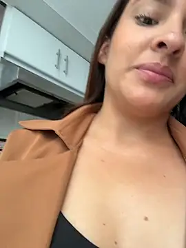 Snapshot of Talia_Bonet chatting on 25, 3, 2026 Talia Bonet online show from 25, 3, 2026