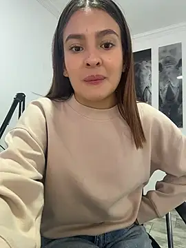 Snapshot of Talia_Bonet chatting on 2, 4, 2026 Talia Bonet online show from 2, 4, 2026