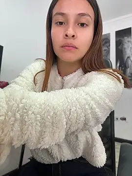 Snapshot of Talia_Bonet chatting on 10, 4, 2026 Talia Bonet online show from 10, 4, 2026