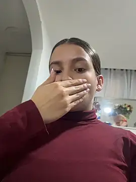 Snapshot of Talia_Bonet chatting on 15, 4, 2026 Talia Bonet online show from 15, 4, 2026