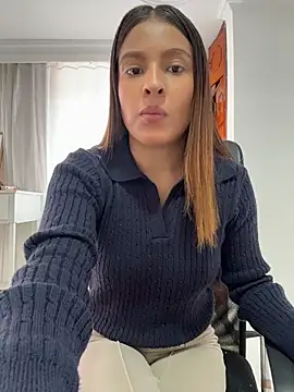 Snapshot of Talia_Bonet chatting on 8, 6, 2026 Talia Bonet online show from 8, 6, 2026