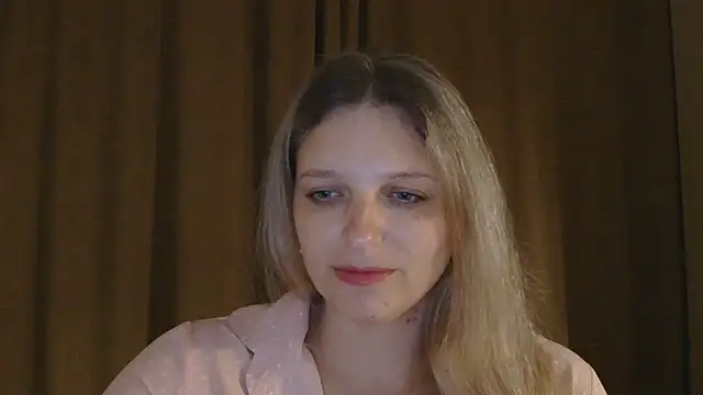 Snapshot of ElisSky301 chatting on 19, 4, 2026 ElisSky301 online show from 19, 4, 2026