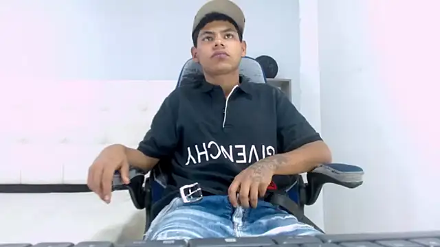 Yordi Alpha online show from 24, 10, 2025