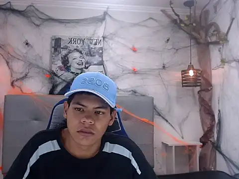 Yordi Alpha online show from 27, 10, 2025