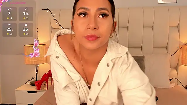 ameliebelle  online show from 17, 11, 2025