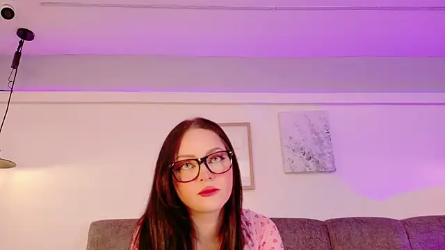 Snapshot of Emily_Baby20 chatting on 7, 4, 2026 Emily Baby20 online show from 7, 4, 2026