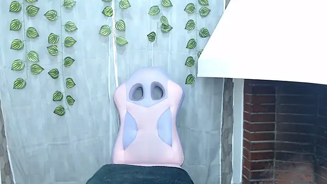 Snapshot of amelia_cutee chatting on 29, 10, 2025 amelia cutee online show from 29, 10, 2025