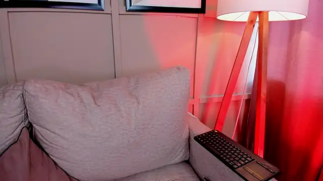 riley  reid online show from 17, 12, 2025