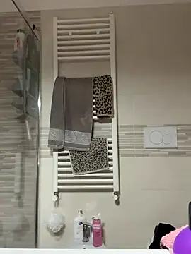 gatitalocahot online show from 22, 12, 2025