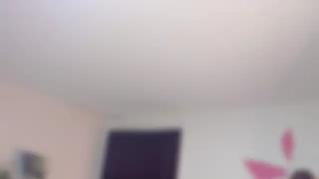 Snapshot of YariRose chatting on 9, 5, 2026 YariRose online show from 9, 5, 2026