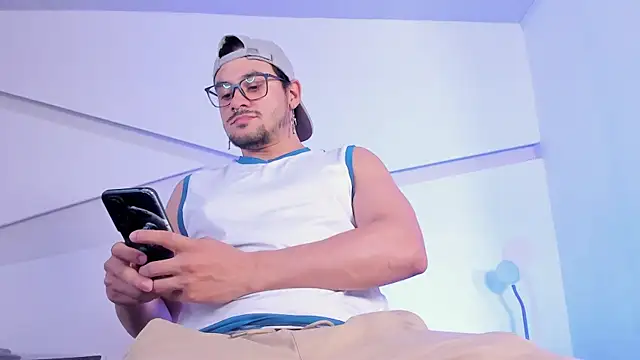 Snapshot of Jake_muller1 chatting on 10, 4, 2026 Jake muller1 online show from 10, 4, 2026