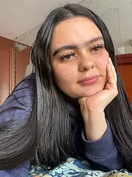 Snapshot of Selena_Roa chatting on 29, 4, 2026 Selena Roa online show from 29, 4, 2026