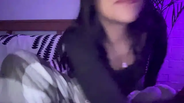 Snapshot of kaithra chatting on 15, 11, 2025 kaithra online show from 15, 11, 2025