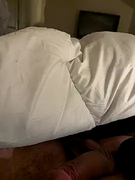 Snapshot of BicolorCandidate81 chatting on 2, 11, 2025 BicolorCandidate81 online show from 2, 11, 2025