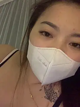 Snapshot of helo-kitty chatting on 28, 3, 2026 helo-kitty online show from 28, 3, 2026