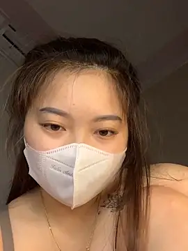 Snapshot of helo-kitty chatting on 24, 4, 2026 helo-kitty online show from 24, 4, 2026