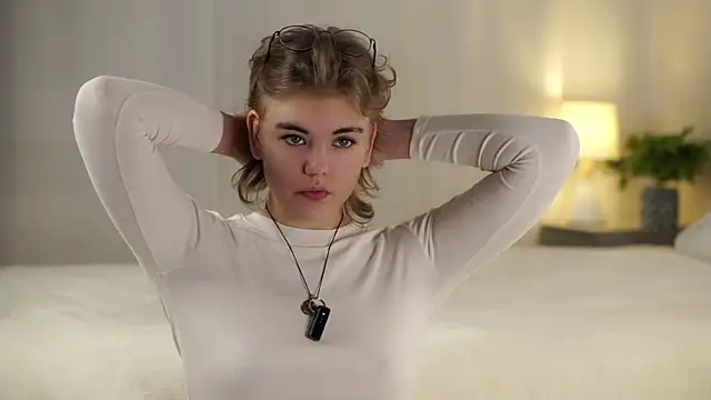 MelodyBaur online show from 2, 11, 2025