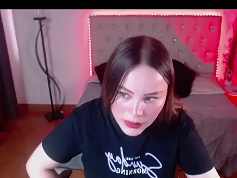 Snapshot of _crystal12 chatting on 30, 10, 2025 crystal12 online show from 30, 10, 2025