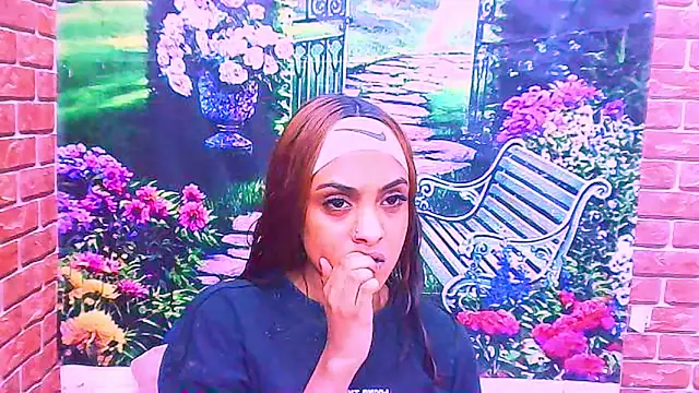 Snapshot of IndianPretty1 chatting on 21, 11, 2025 IndianPretty1 online show from 21, 11, 2025