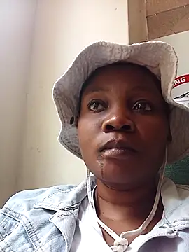 blackbeautyxx92 online show from 12, 11, 2025