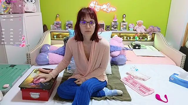 Snapshot of _HeraLuna_ chatting on 12, 3, 2026 HeraLuna online show from 12, 3, 2026