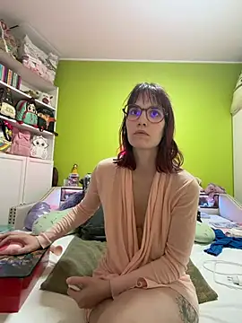 Snapshot of _HeraLuna_ chatting on 16, 4, 2026 HeraLuna online show from 16, 4, 2026