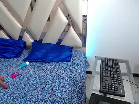 yuliet latin69 online show from 24, 10, 2025