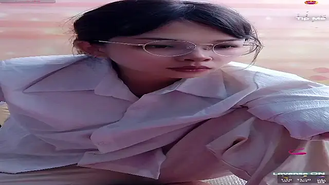 Snapshot of Maomilove1 chatting on 2, 7, 2026 Maomilove1 online show from 2, 7, 2026