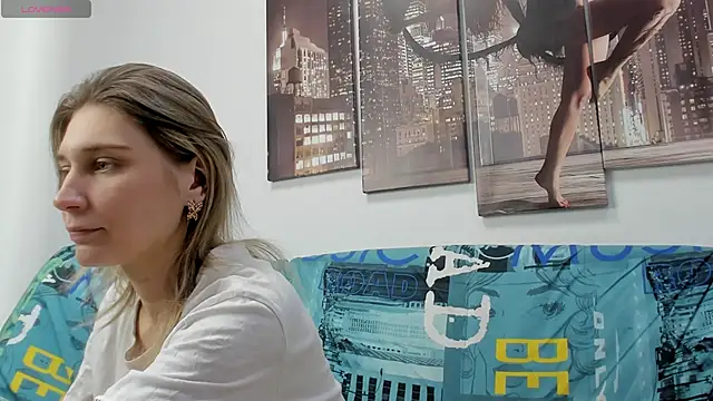 Snapshot of Tenderly_Sophie chatting on 9, 1, 2026 Tenderly Sophie online show from 9, 1, 2026