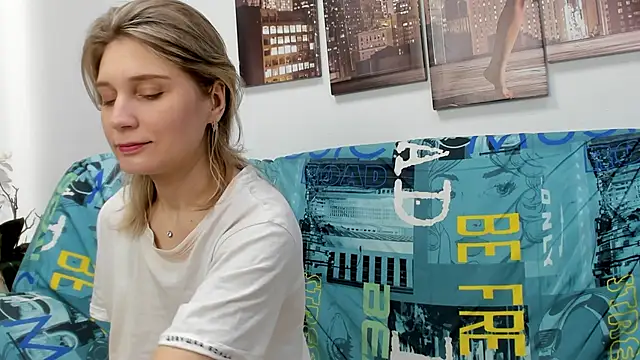 Snapshot of Tenderly_Sophie chatting on 1, 3, 2026 Tenderly Sophie online show from 1, 3, 2026