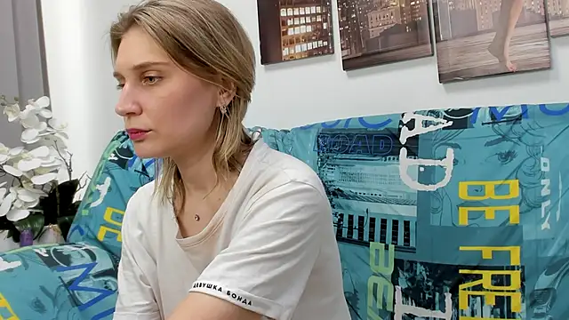 Snapshot of Tenderly_Sophie chatting on 2, 3, 2026 Tenderly Sophie online show from 2, 3, 2026